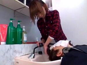素晴らしい日本の女の子、長瀬まりん、水島あずみが素晴らしいJAV映画に出演。