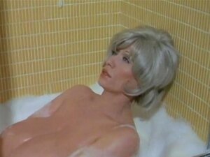 チェスティ・モーガン「Deadly Weapons」