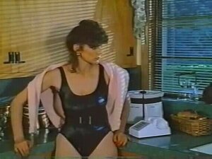 この興奮そそるビデオでKay Parkerと燃えるような情熱を体験しましょう。強烈な欲望と抗えない驚きの快楽に備えてください！