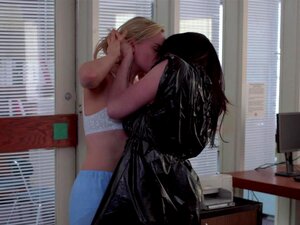 Taylor Schilling Hot porn videos at Xecce.com