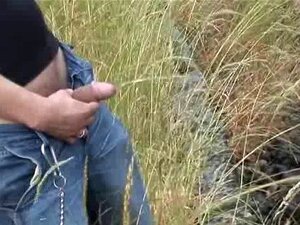 Fucking on the railroad - Raw