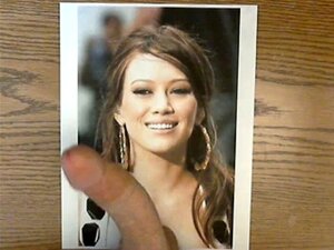 Hilary Duff Fingering porn videos at Xecce.com