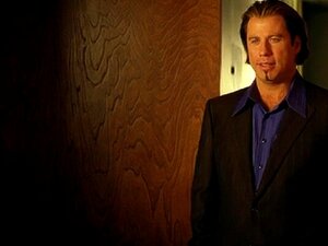 ハリー・ベリーのヌード - ソードフィッシュ - 2001. ハリー・ベリーが2001年にリリースされたソードフィッシュのヌードシーンで、彼女の胸を見せてくれる。