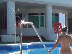 masturbation sur mon balcon pour les super voyeur franc. masturbation sur mon balcon pour les super voyeur francais