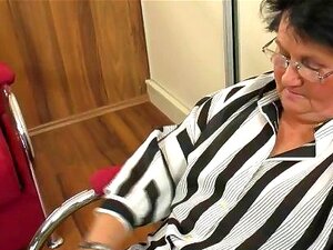 Fat horny mature lady loves fucking part2