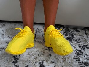 Toe Wiggleling In Yellow Soft Sneakers B. Toe Wiggleling In Yellow Soft Sneakers !!! You'll Like It !!! Porn